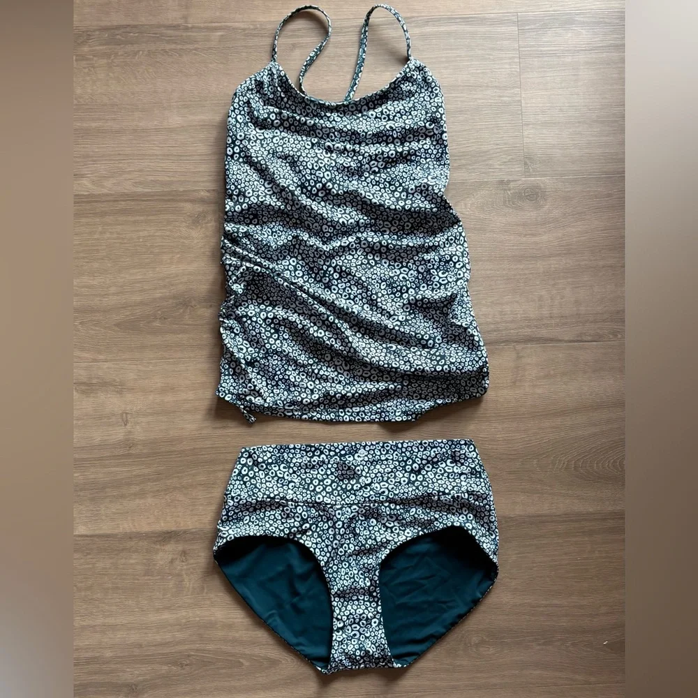 Senita Athletics Maternity Tankini Swim Set - Picture 2 of 9